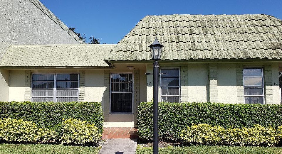 1st image of 301 Bonaventure Boulevard #13