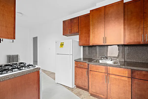 Rented by Keller Williams NYC | media 19