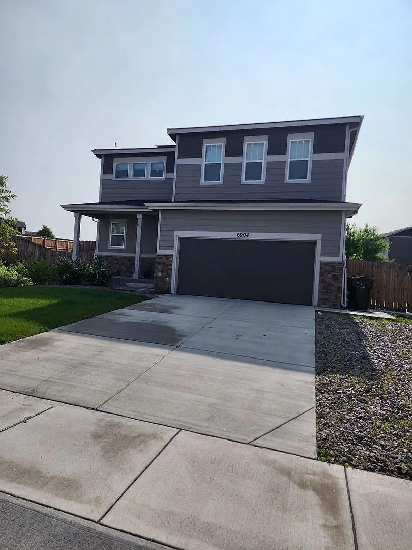 Beautiful 3-Bed, 3-Bath Home on a Spacious Corner Lot! — Photo 1