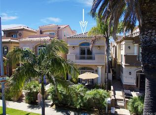 321 2nd St, Huntington Beach, CA 92648