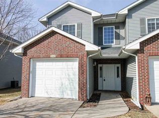 242 Copeland Ln, North Liberty, IA