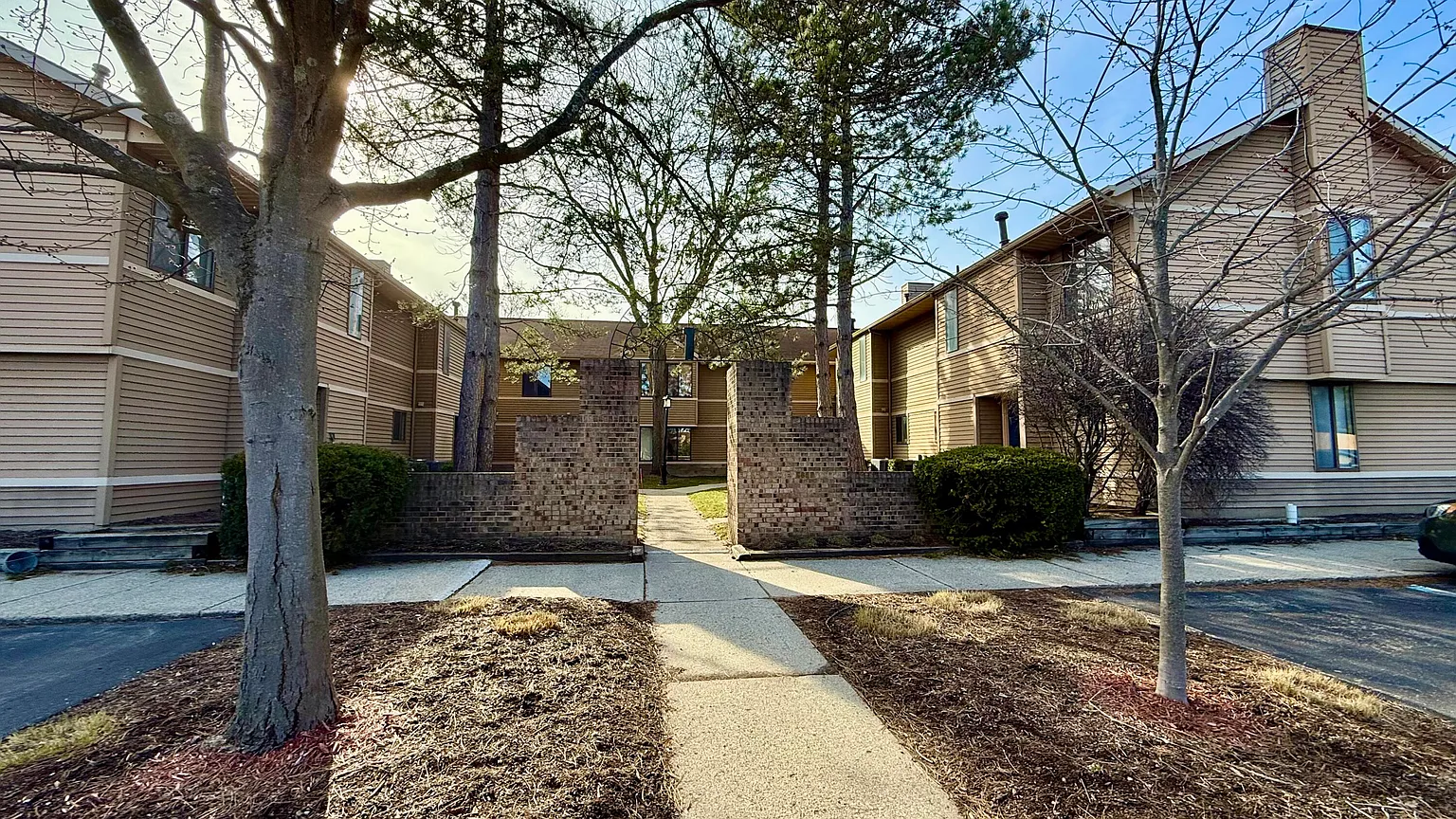 175 Briarcrest Dr Unit 107 photo 1
