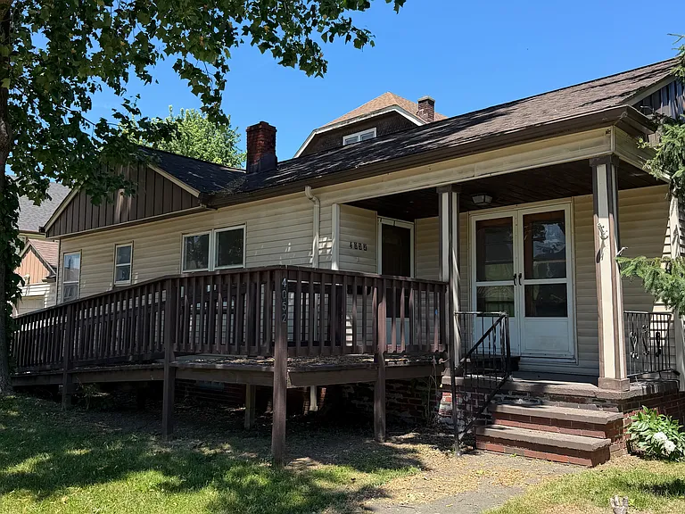4052 Washington Park Blvd — Photo 1