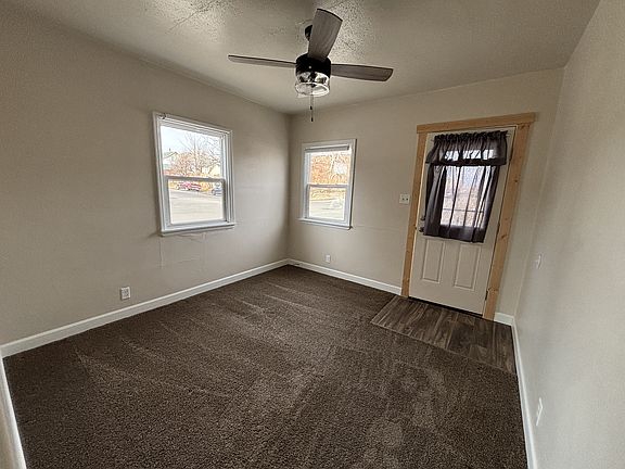 4th image of 124 7th St