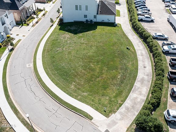 2nd image of 707 Elysian Fields Dr