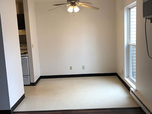 4th image of 1005 Quail Dr #102
