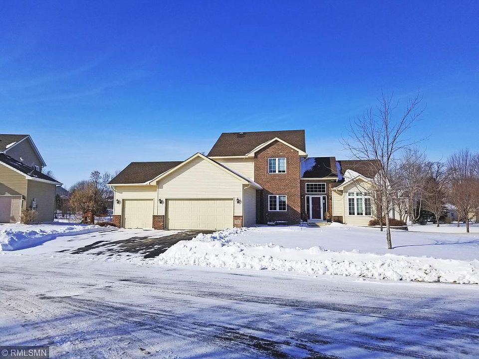 2nd image of 1356 Pond Cir
