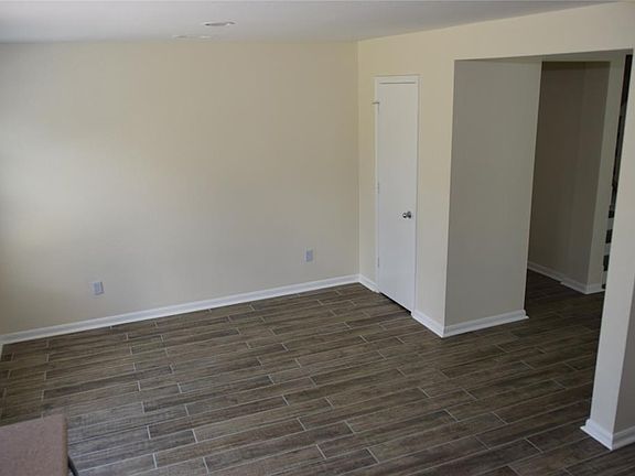5th image of 4118 Landshire Bend Dr