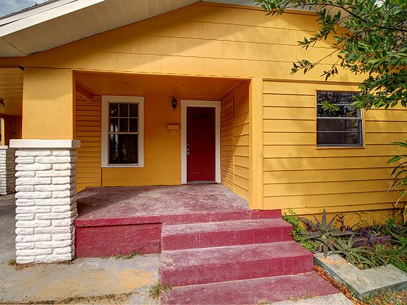 4th image of 3210 E 11th Ave