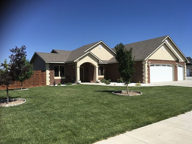 1st image of 3104 Yellowstar St