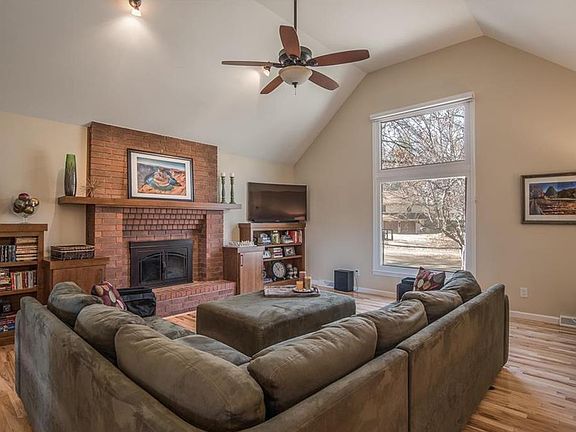 3rd image of 1512 NW Weatherstone Ct