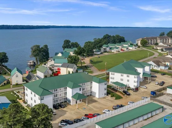 5835 Bay Village Dr APT 101, Athens, AL 35611