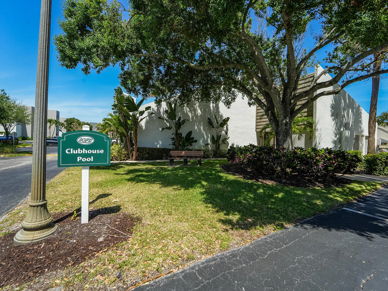 2 bed, 2.0 bath, 1500 sqft, $5,000 — Photo 3