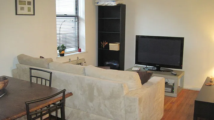 Rented by Makover Group Inc | media 9