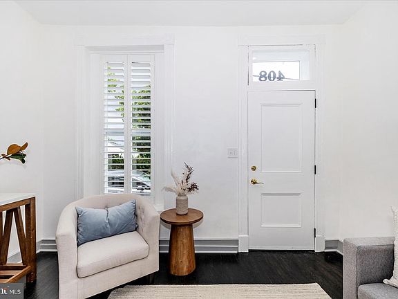4th image of 408 W South St