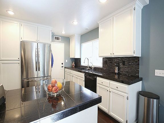 5th image of 16 Estero Pointe
