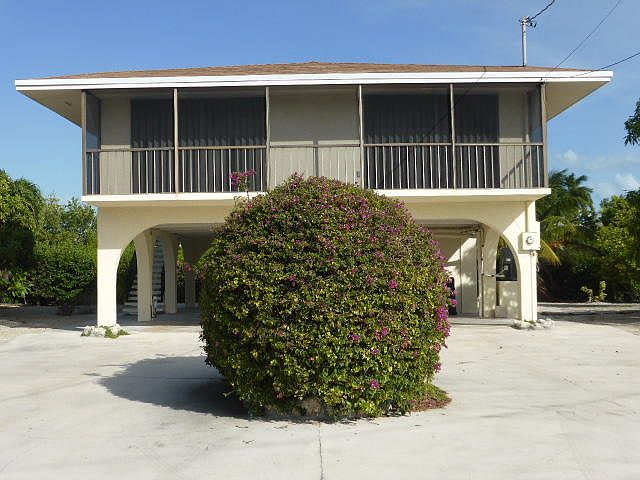 1st image of 103 Avenue E