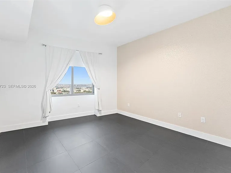 1100 Biscayne Blvd #4502 — Photo 9