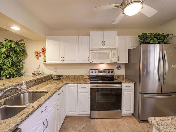 5th image of 670 Bird Bay Cir #18