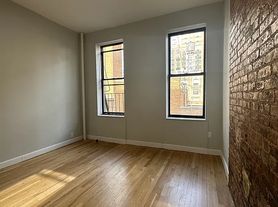 223 E 32nd St