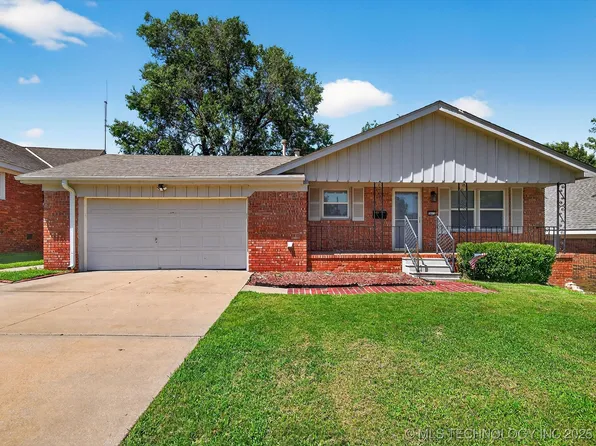 5012 Allen Ct, Bartlesville, OK 74006
