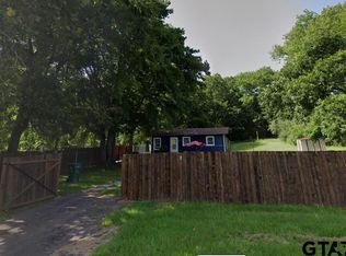 304 W Main St, Naples, TX 75568