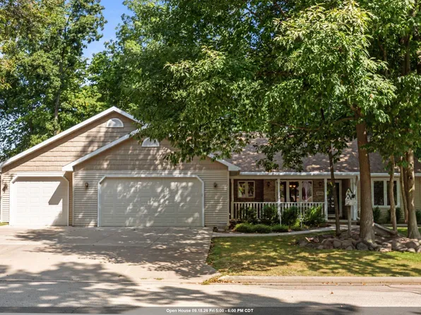1145 Shaggy Bark Dr, Neenah, WI 54956