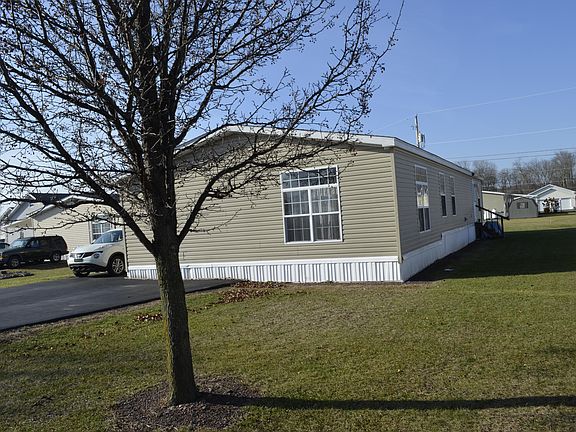 3rd image of 156 Heatherbrooke Est