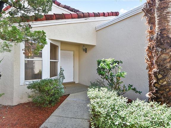 2nd image of 2633 Albion Ave #2