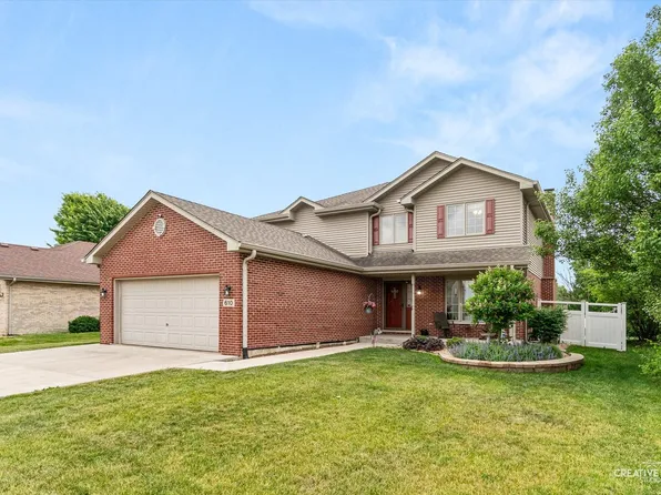 610 High Grove Dr, Minooka, IL 60447