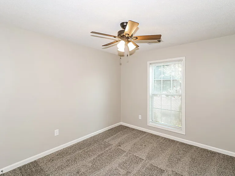 6708 Dawnhill Rd — Photo 12
