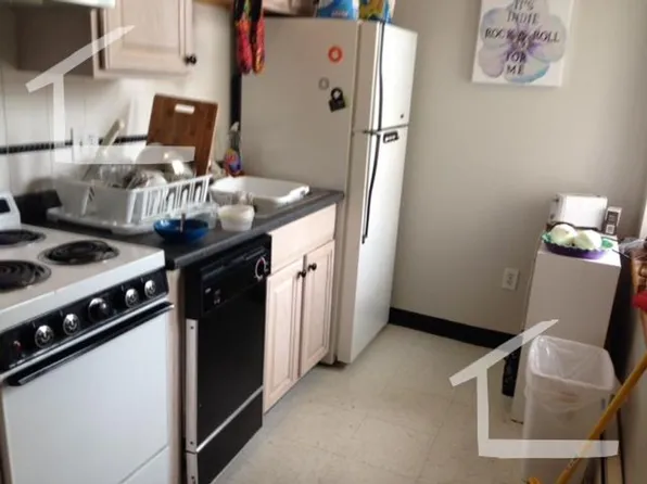 206 Chestnut Pl #1, Brighton, MA 02135