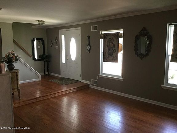 2nd image of 336 Teaberry Ct