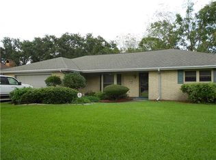 18 Country Club Dr, La Place, LA 70068
