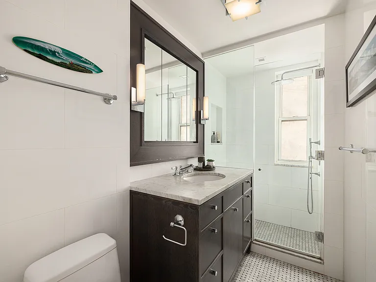 136 Waverly Pl #4D — Photo 9