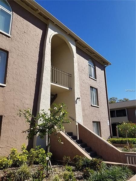 1st image of 235 114th Ave N Unit 3