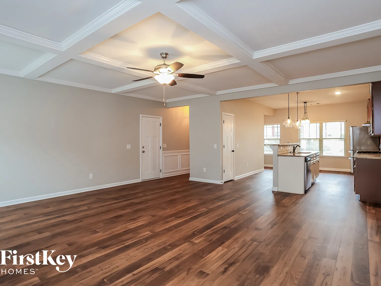 4 bed, 3.5 bath, 2564 sqft, $2,990 — Photo 4