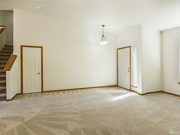 4th image of 15326 104th Way SE