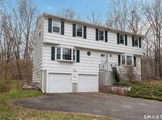 52 Laura Rd, Hamden, CT 06514