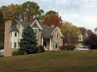 10 Alexandria Overlook, Milford, NJ