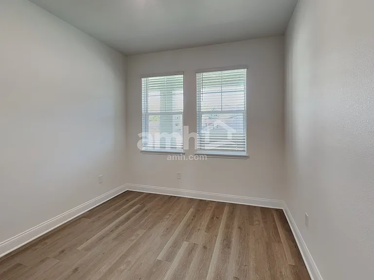 2610 Feather Crest Dr — Photo 11