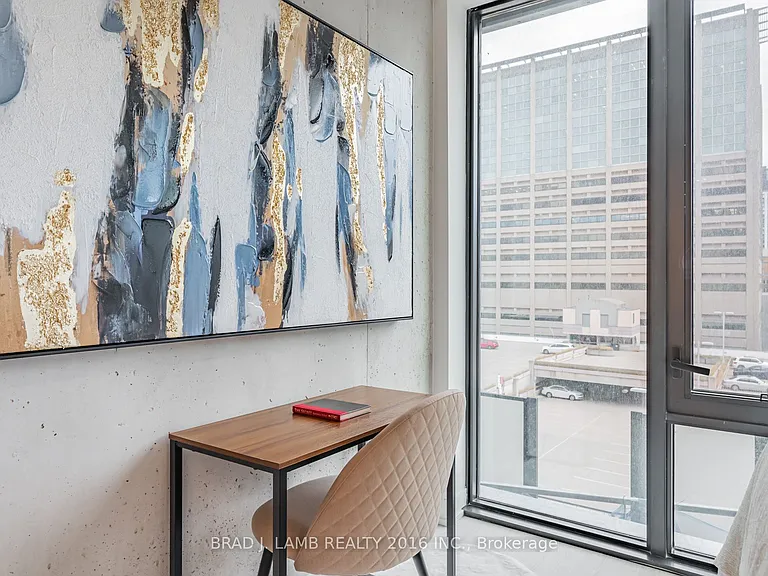 195 McCaul St #1005 — Photo 12