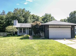 10 Leeds Dr, Springfield, IL 62702