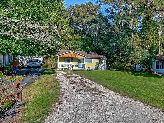 3rd image of 1791 E Pine Lake Circle