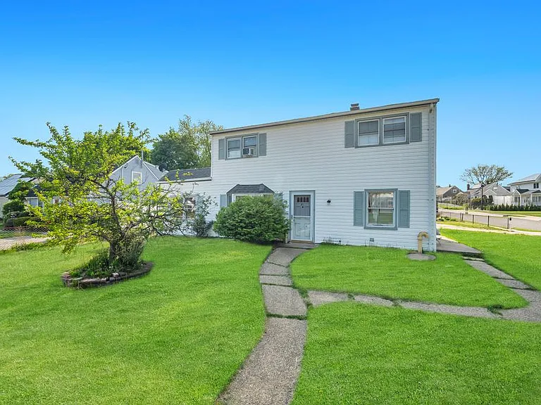 50 Wantagh Ave — Photo 1