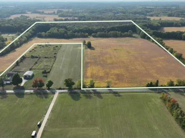1400 Broceus School Rd, Buchanan, MI 49107