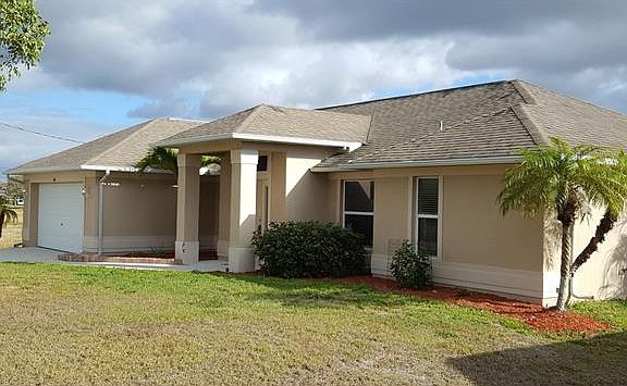 4th image of 414 NW 10th Ter