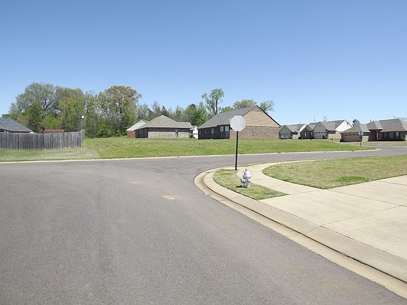 4th image of 8850 Bonfire Dr