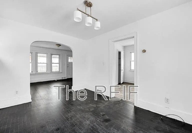 15906 Alden St — Photo 2