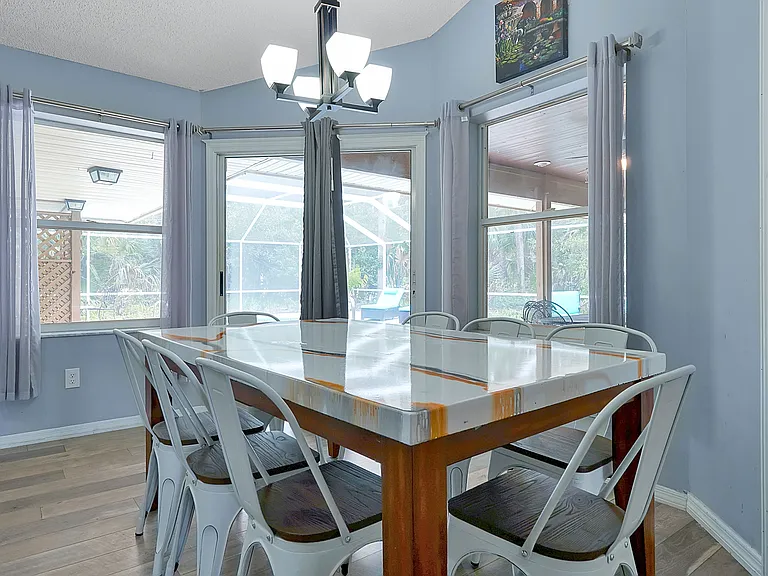 17 Wayland Pl — Photo 37